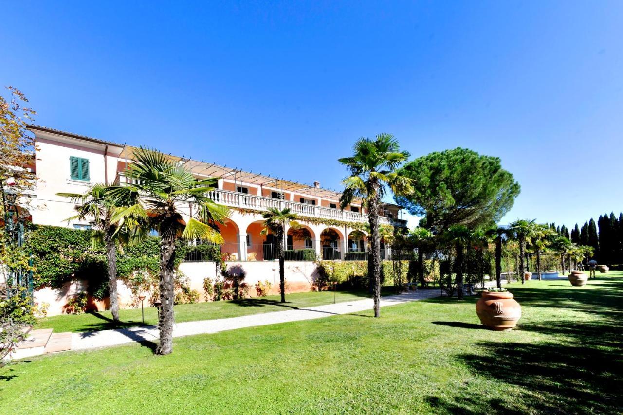 Santa Barbara Hotel 4*