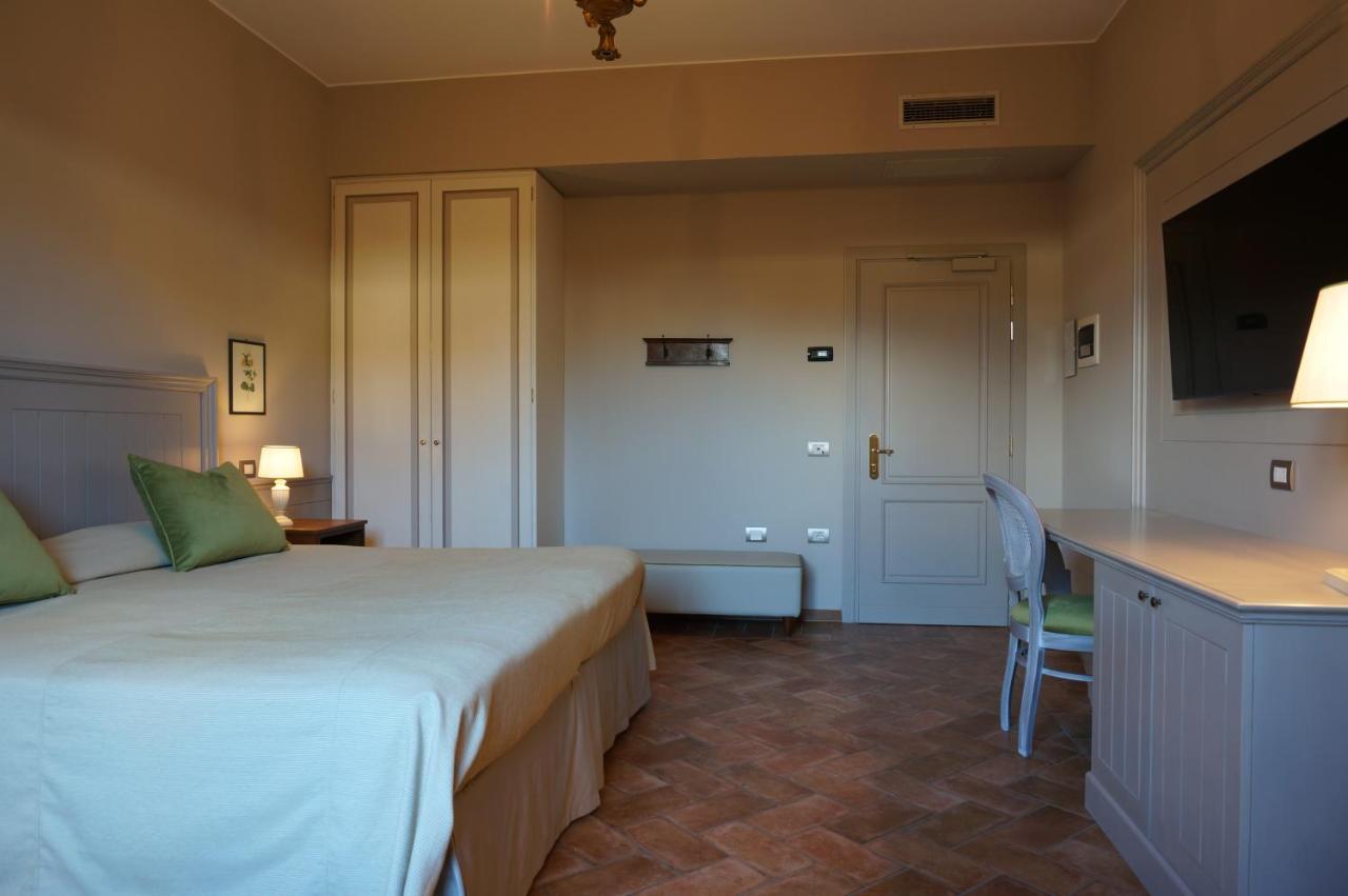 Hotel Santa Barbara 4*