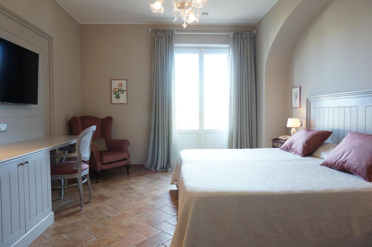 Hotel Santa Barbara 4*