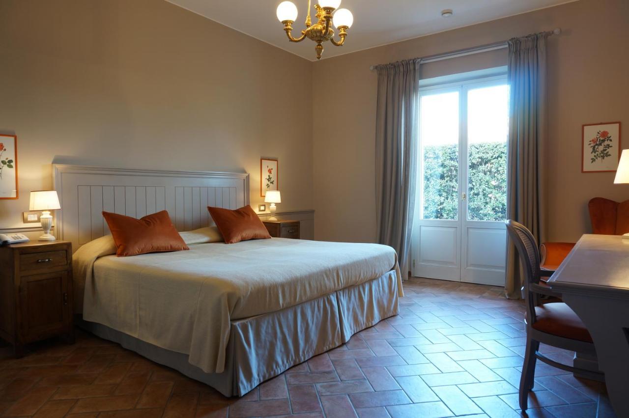 Santa Barbara Hotel 4*