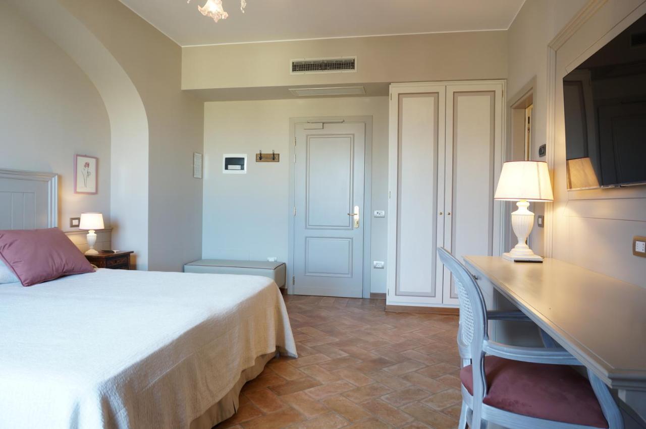 Hotel Santa Barbara