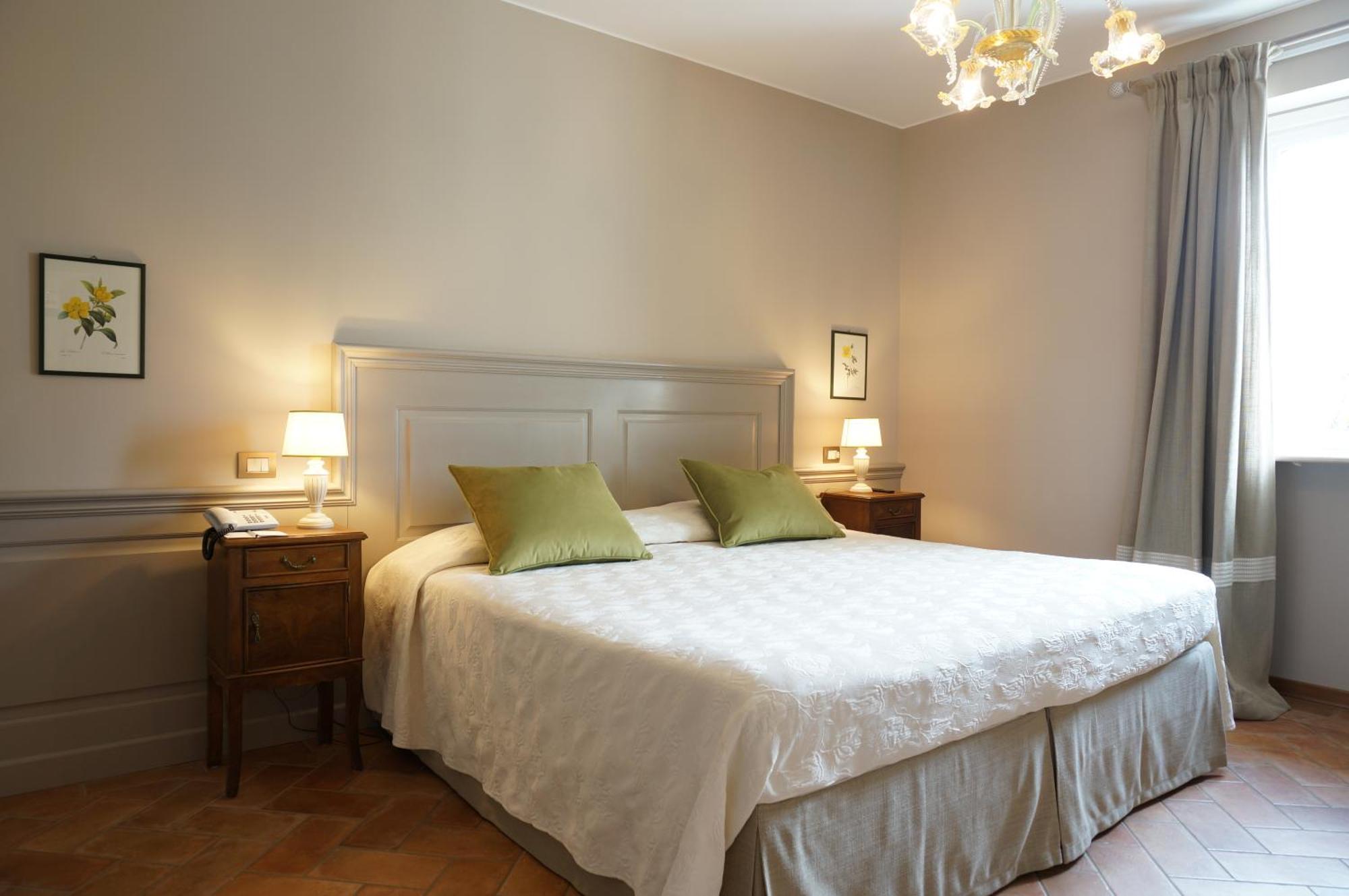 Hotel Santa Barbara 4*