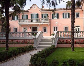Santa Barbara Hotel