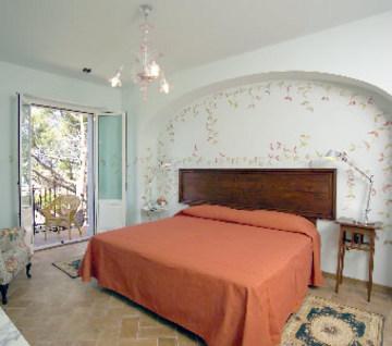 Santa Barbara Hotel